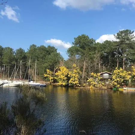 Διαμέρισμα La Pinede Golf, Surf, Velo, Piscine *