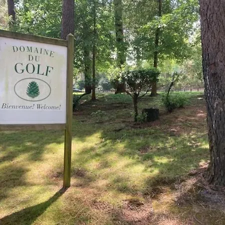 La Pinede Golf, Surf, Velo, Piscine Διαμέρισμα *