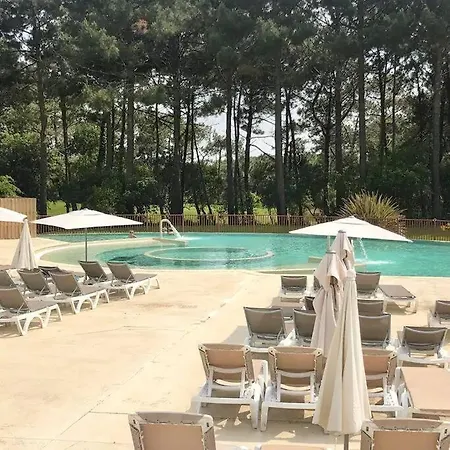 Apartment La Pinede Golf, Surf, Velo, Piscine