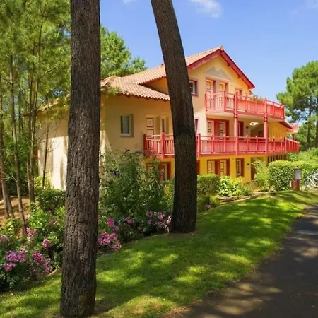 La Pinede Golf, Surf, Velo, Piscine Lacanau